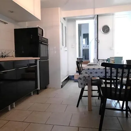 Le 100