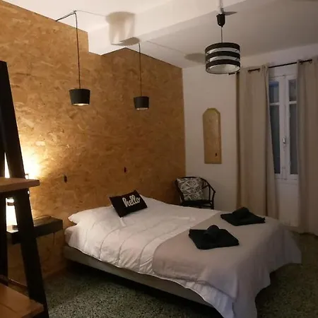 Le 100 *